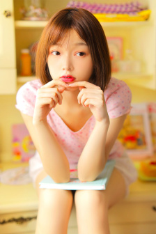 女邻居电影